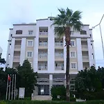 Almena Hotel 4*