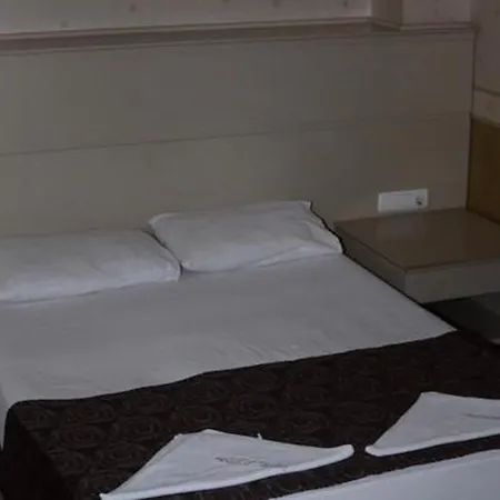 Отель Almena 4*