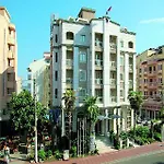 Almena Hotel 4*