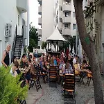 Almena 4*