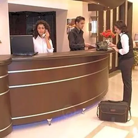 Ξενοδοχείο Almena Μαρμαρίς