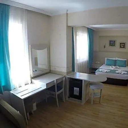 Almena Ξενοδοχείο 4*