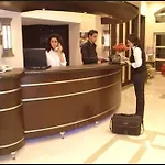 فندق ألمينا 4*